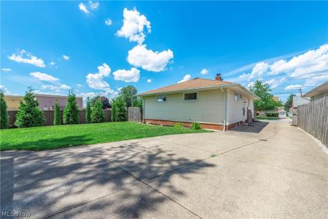 3323 Wales Avenue Parma OH 44134