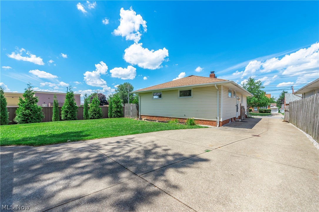 3323 Wales Avenue Parma OH 44134