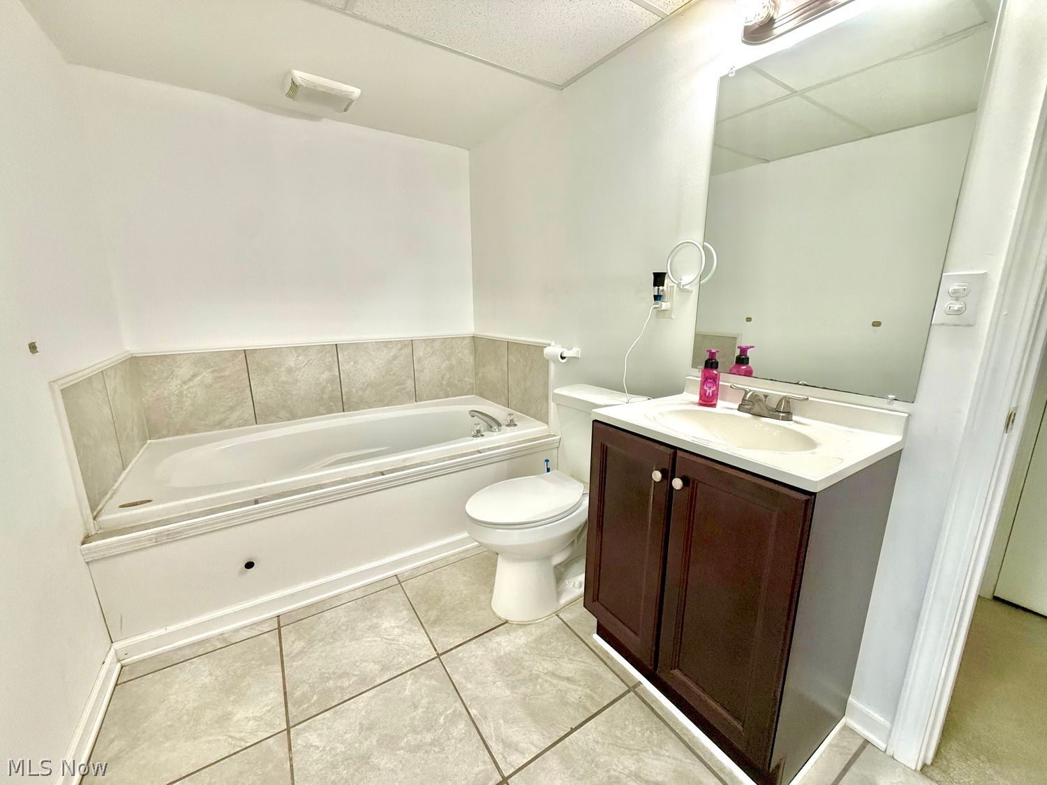 879 Kimberly Circle Oberlin OH 44074