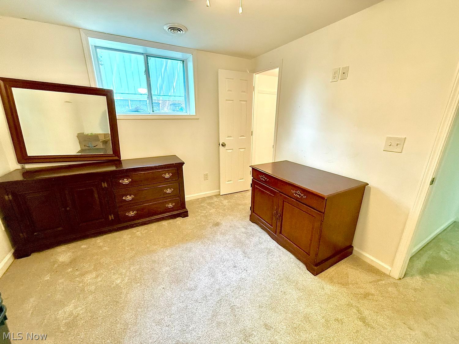 879 Kimberly Circle Oberlin OH 44074