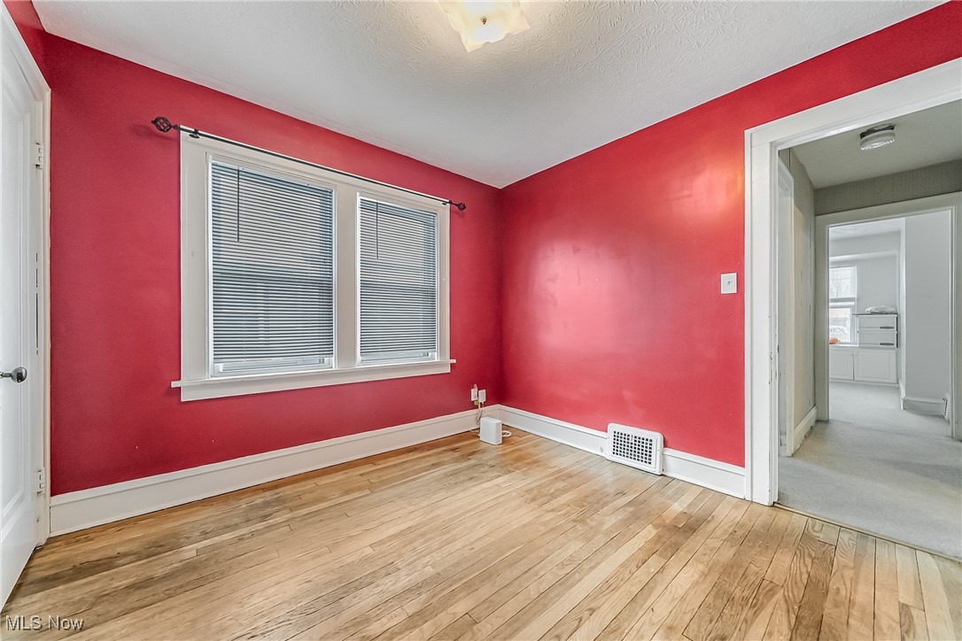 14617 Mitchell Avenue Cleveland OH 44111