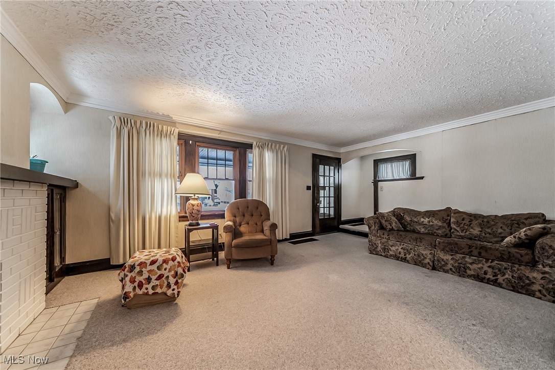 14617 Mitchell Avenue Cleveland OH 44111