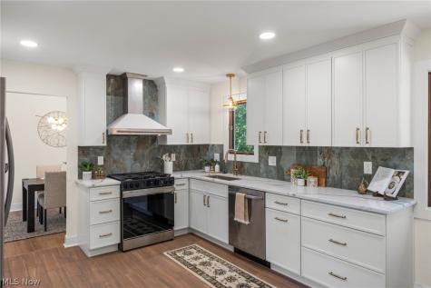 32650 Stony Brook Lane Solon OH 44139