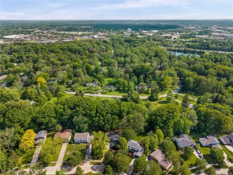 32650 Stony Brook Lane Solon OH 44139