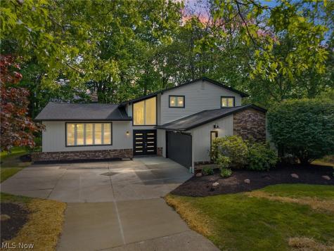 32650 Stony Brook Lane Solon OH 44139