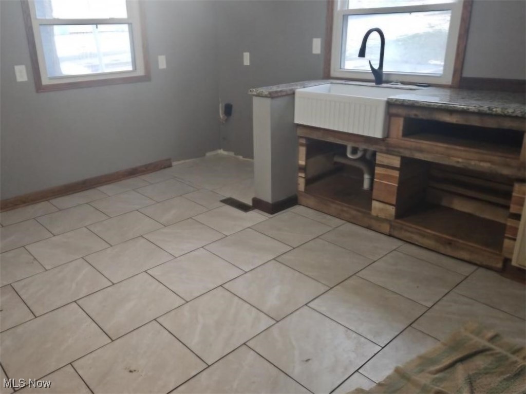 3490 Steubenville Road SE Carrollton OH 44615