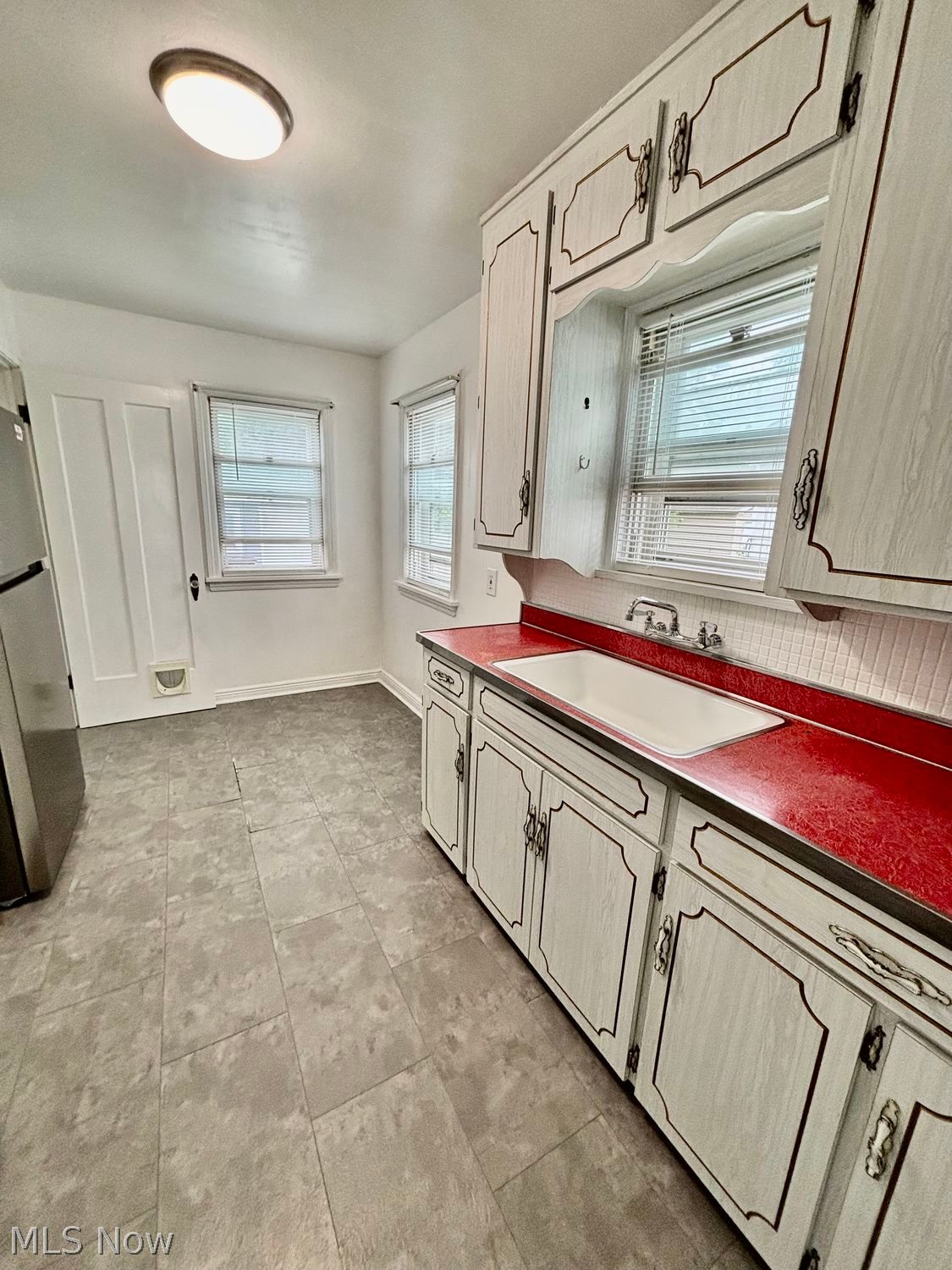 13304 N St James Avenue Cleveland OH 44135