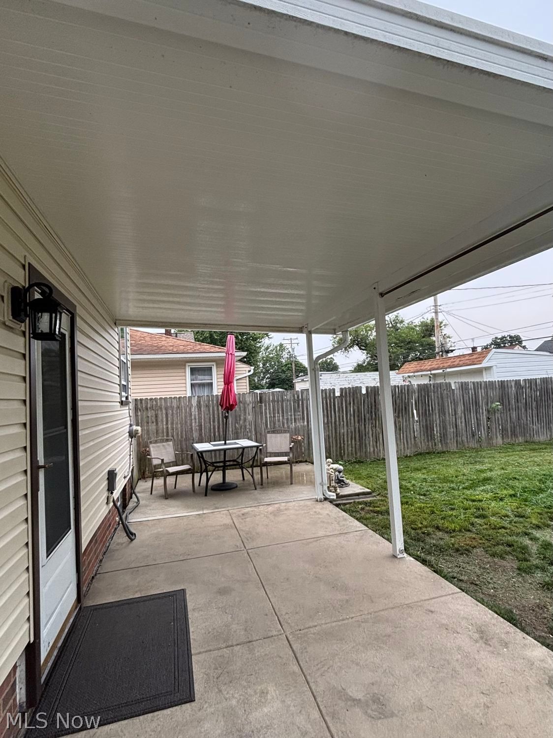13304 N St James Avenue Cleveland OH 44135