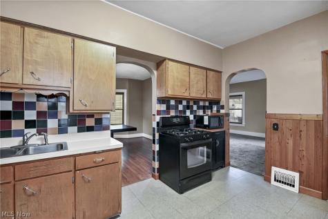 3860 W 17th Street Cleveland OH 44109