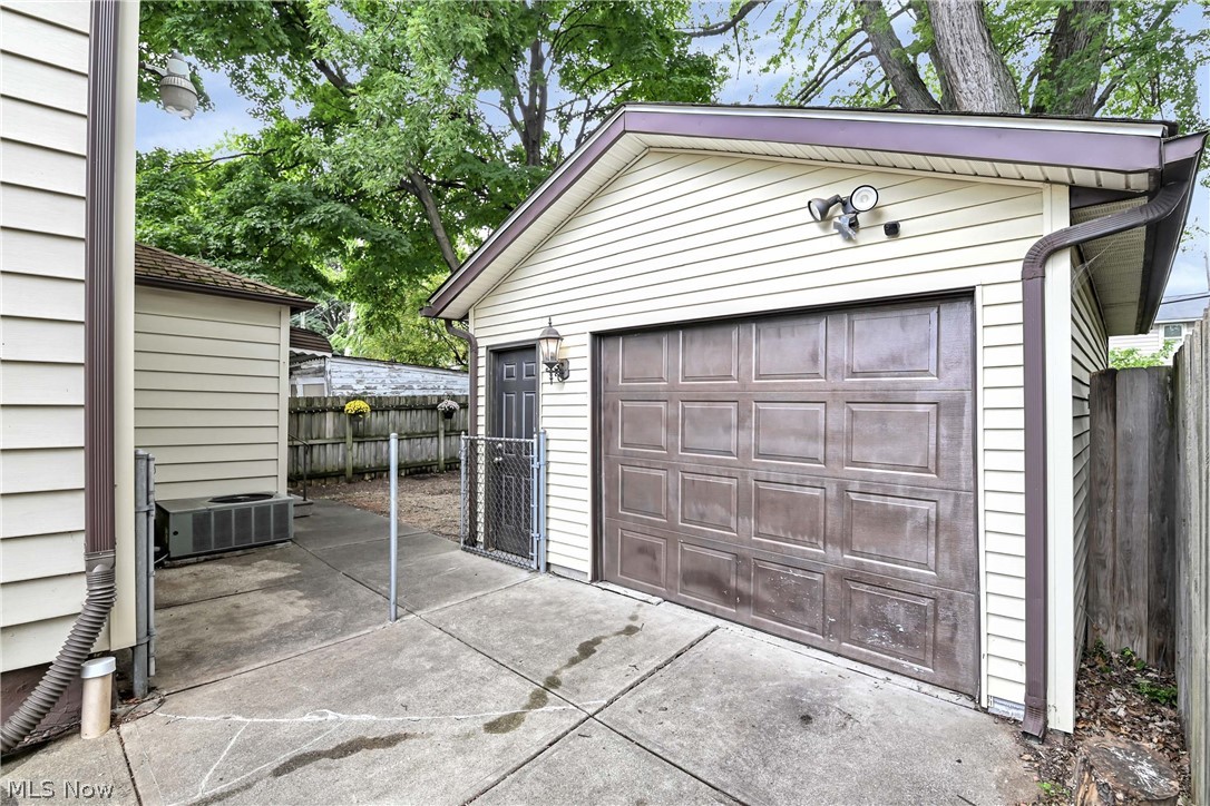 3860 W 17th Street Cleveland OH 44109