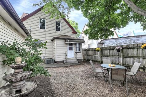 3860 W 17th Street Cleveland OH 44109