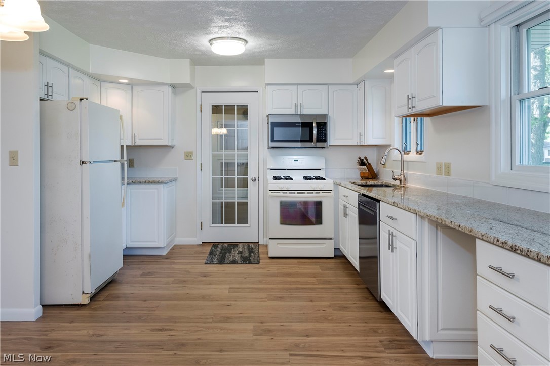 9837 Betty Lane Elyria OH 44035