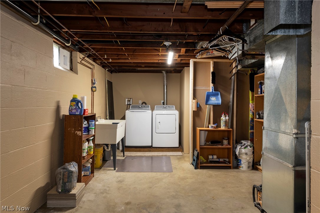 9837 Betty Lane Elyria OH 44035
