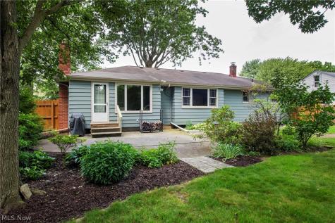 9837 Betty Lane Elyria OH 44035