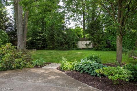 9837 Betty Lane Elyria OH 44035