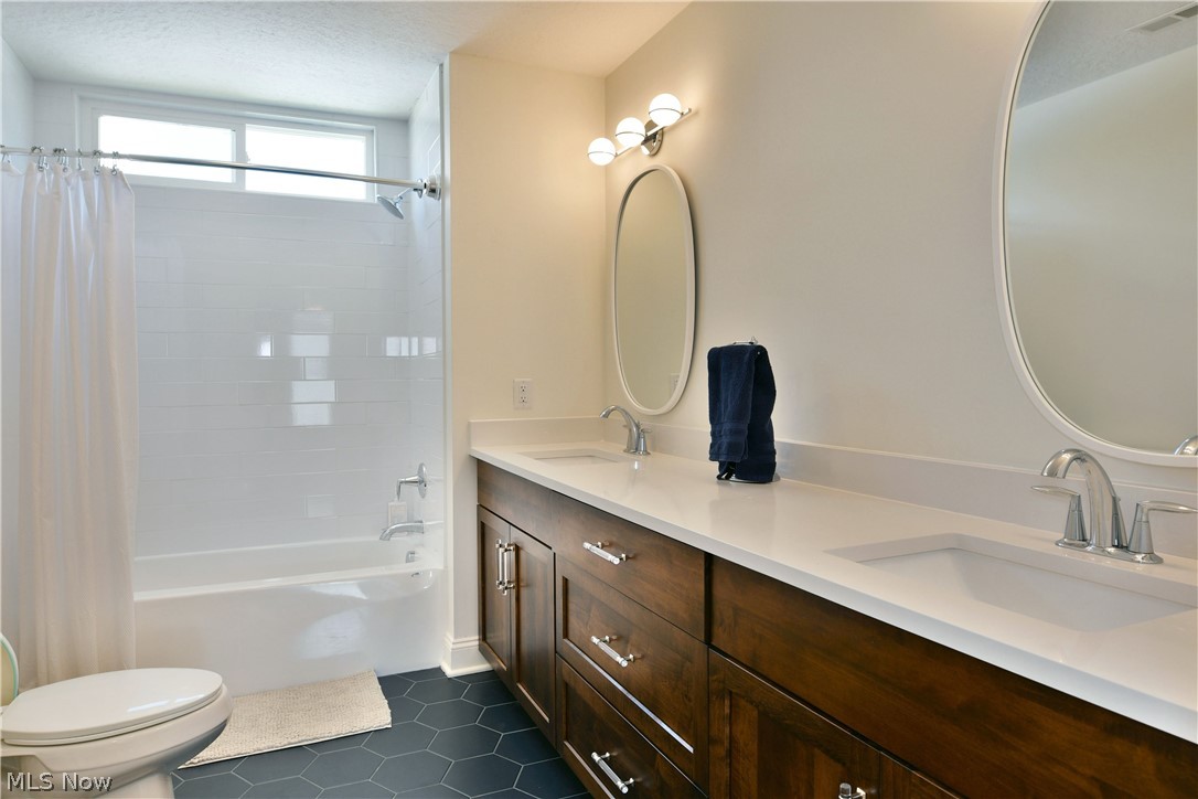 149 Juniper Drive Columbiana OH 44408
