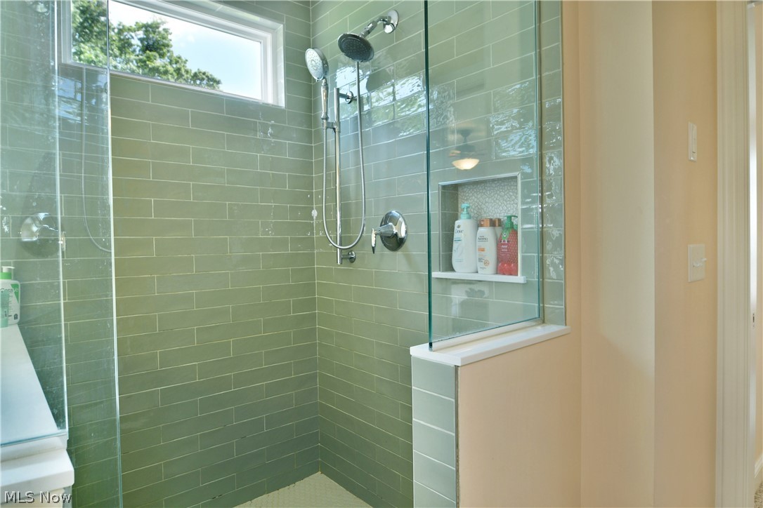 149 Juniper Drive Columbiana OH 44408