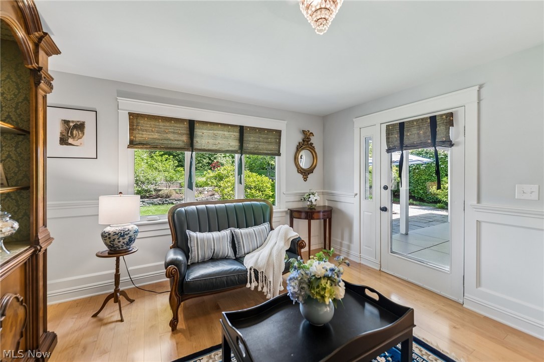 21099 Shelburne Road Shaker Heights OH 44122