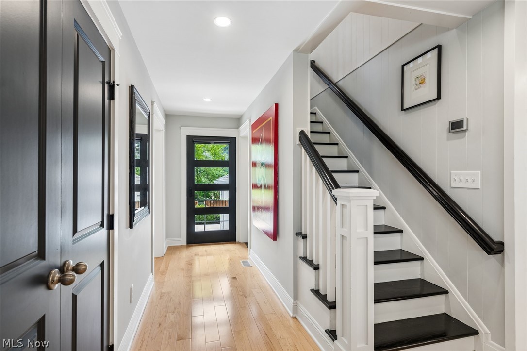 21099 Shelburne Road Shaker Heights OH 44122