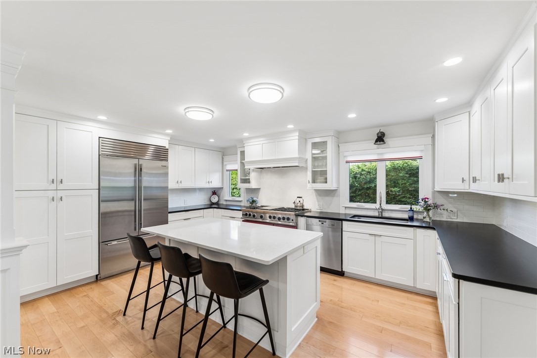 21099 Shelburne Road Shaker Heights OH 44122