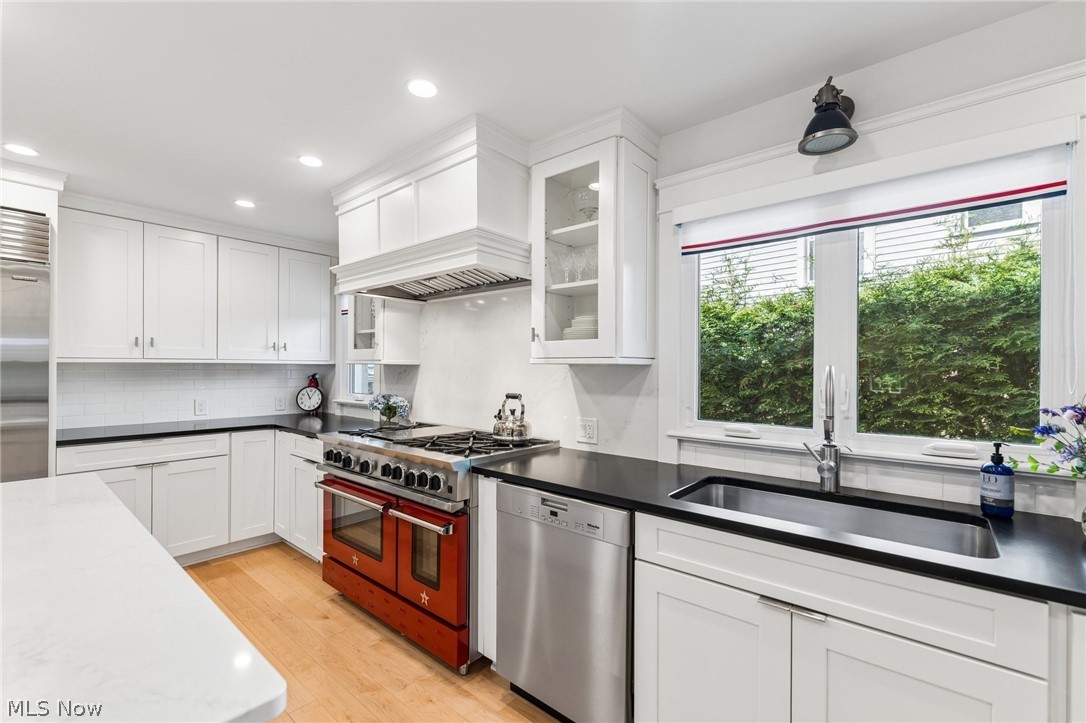 21099 Shelburne Road Shaker Heights OH 44122