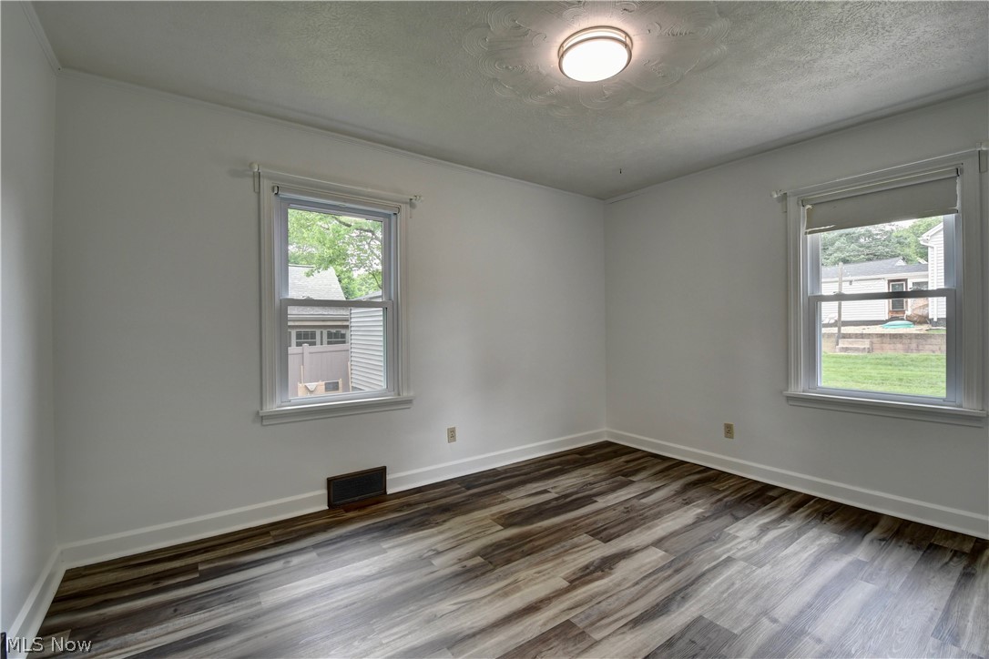 230 5th Street SW Sugarcreek OH 44681