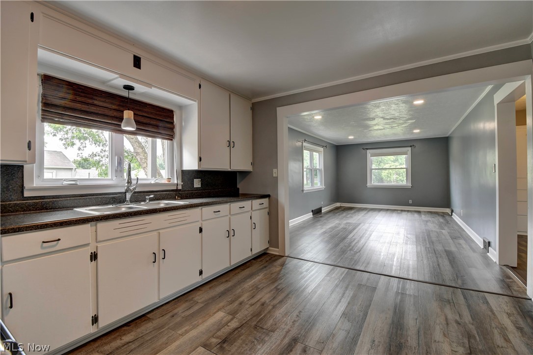 230 5th Street SW Sugarcreek OH 44681