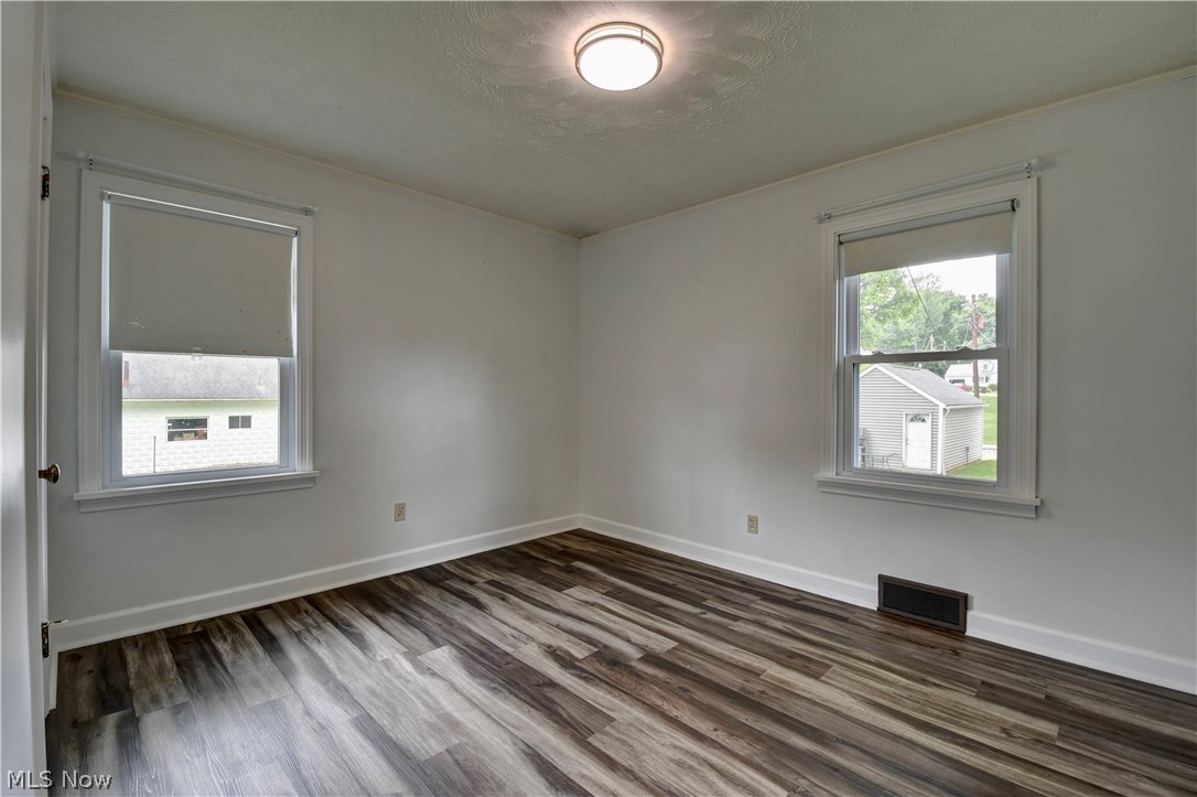230 5th Street SW Sugarcreek OH 44681