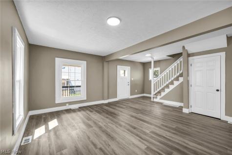 181 Spellman Court Akron OH 44305