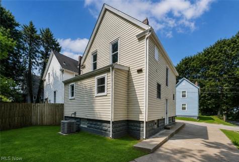 181 Spellman Court Akron OH 44305