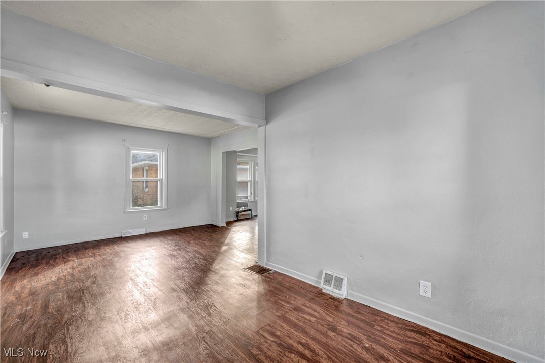 1033 W 21st Street Lorain OH 44052