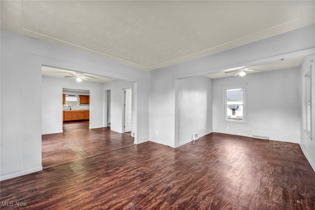 1033 W 21st Street Lorain OH 44052