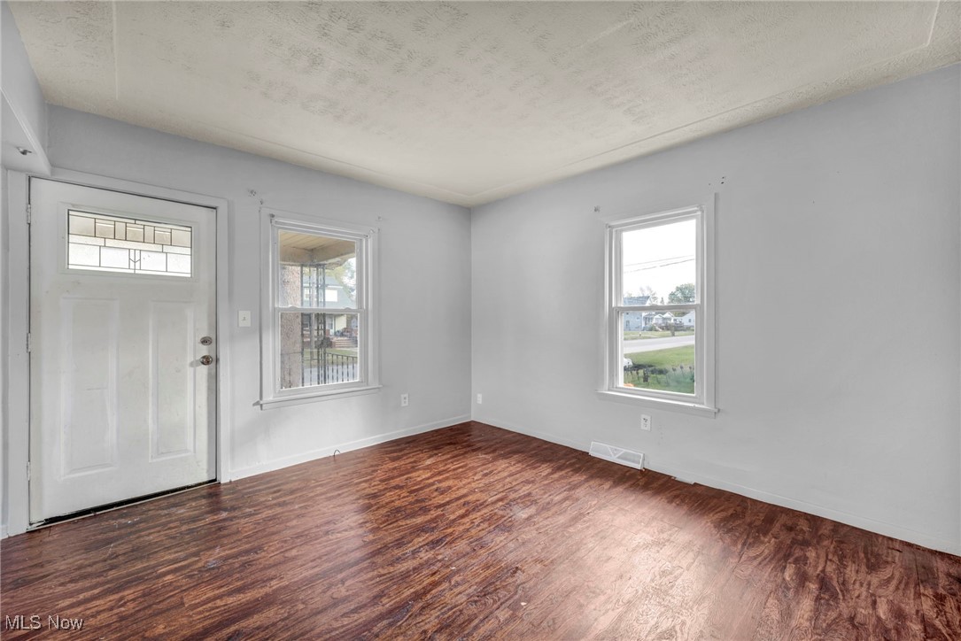 1033 W 21st Street Lorain OH 44052