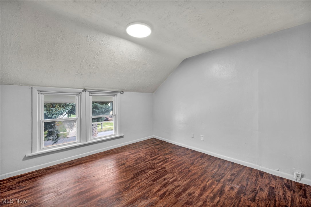 1033 W 21st Street Lorain OH 44052