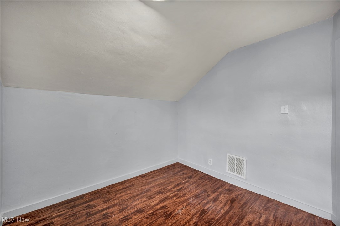 1033 W 21st Street Lorain OH 44052