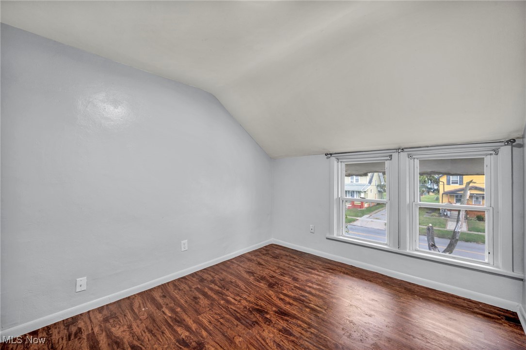 1033 W 21st Street Lorain OH 44052