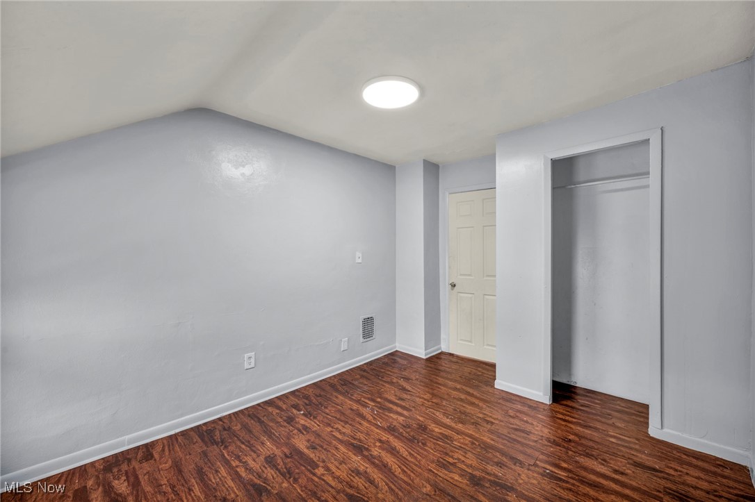 1033 W 21st Street Lorain OH 44052