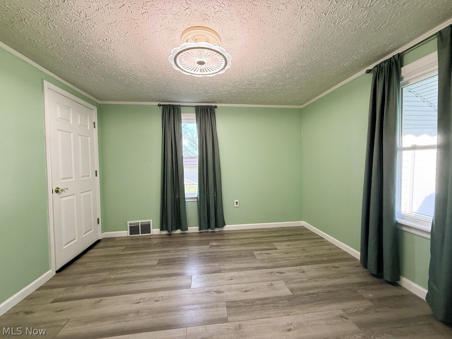 513 Franklin Avenue Barberton OH 44203
