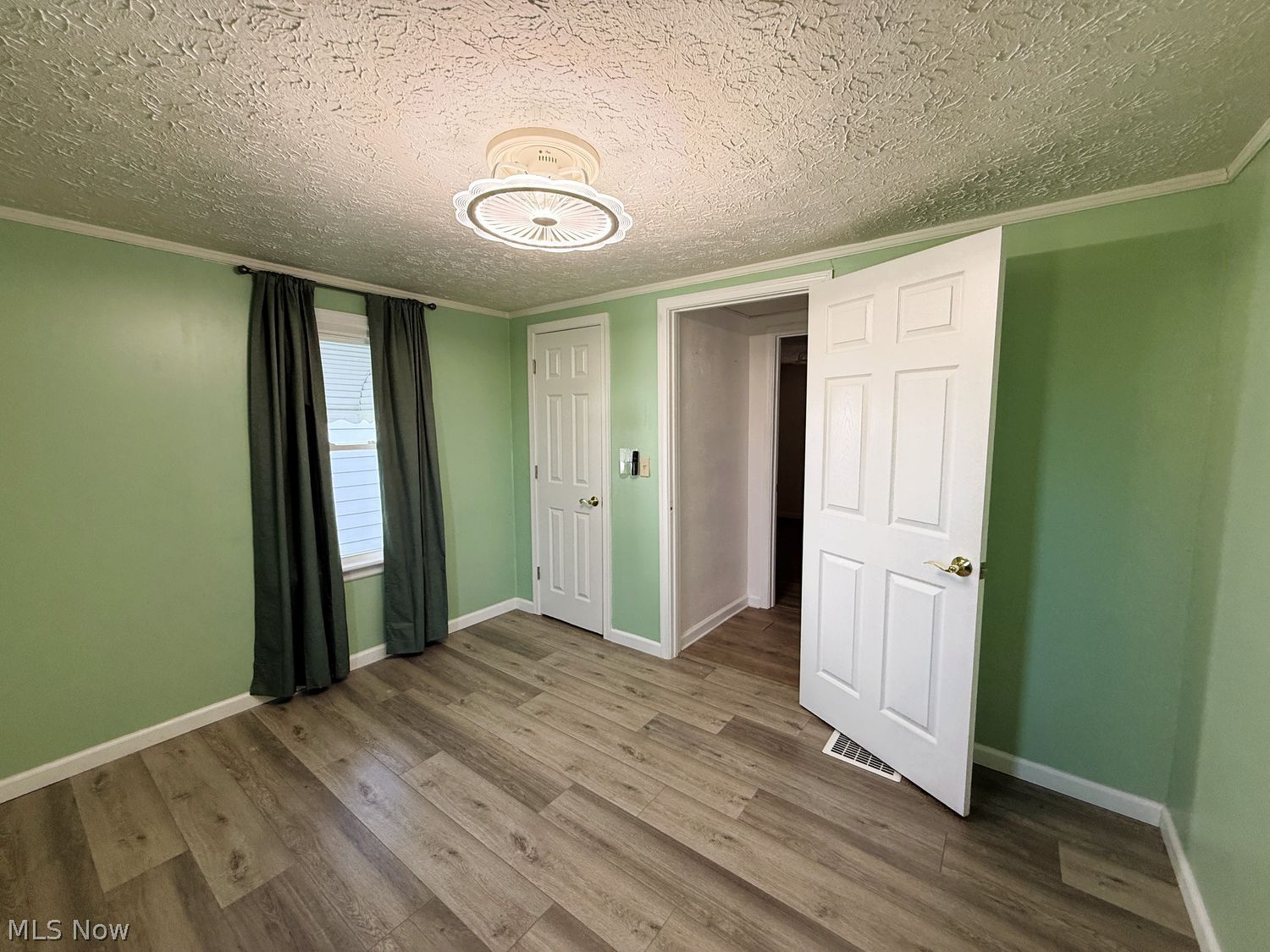 513 Franklin Avenue Barberton OH 44203