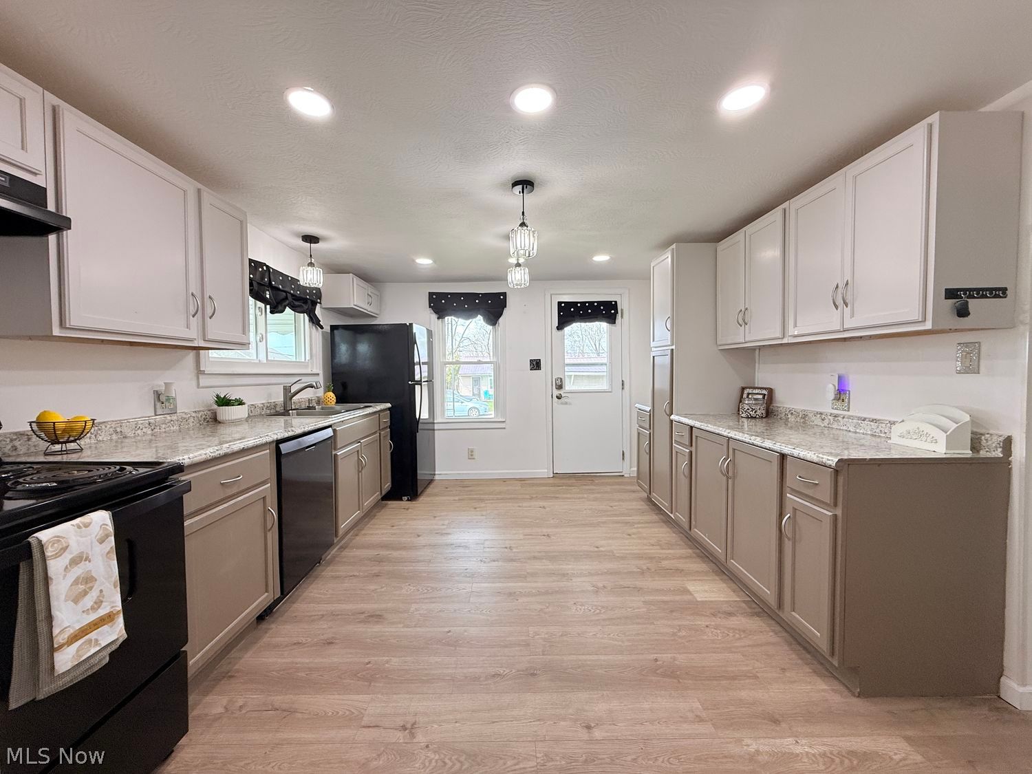 513 Franklin Avenue Barberton OH 44203