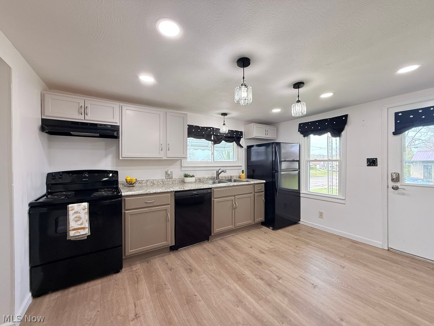 513 Franklin Avenue Barberton OH 44203