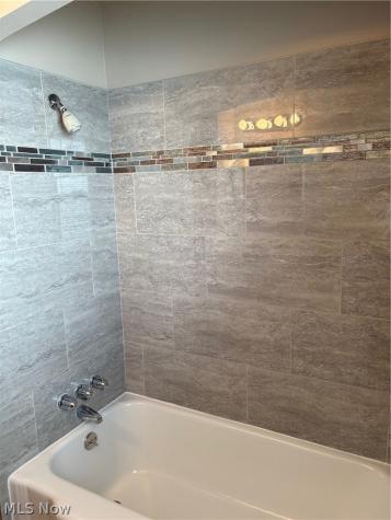 5116 Erwin Street Maple Heights OH 44137