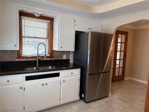 5116 Erwin Street Maple Heights OH 44137
