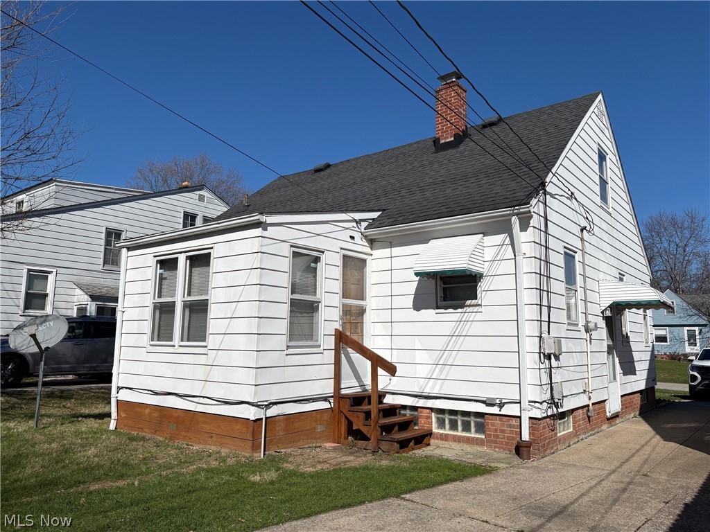 5116 Erwin Street Maple Heights OH 44137