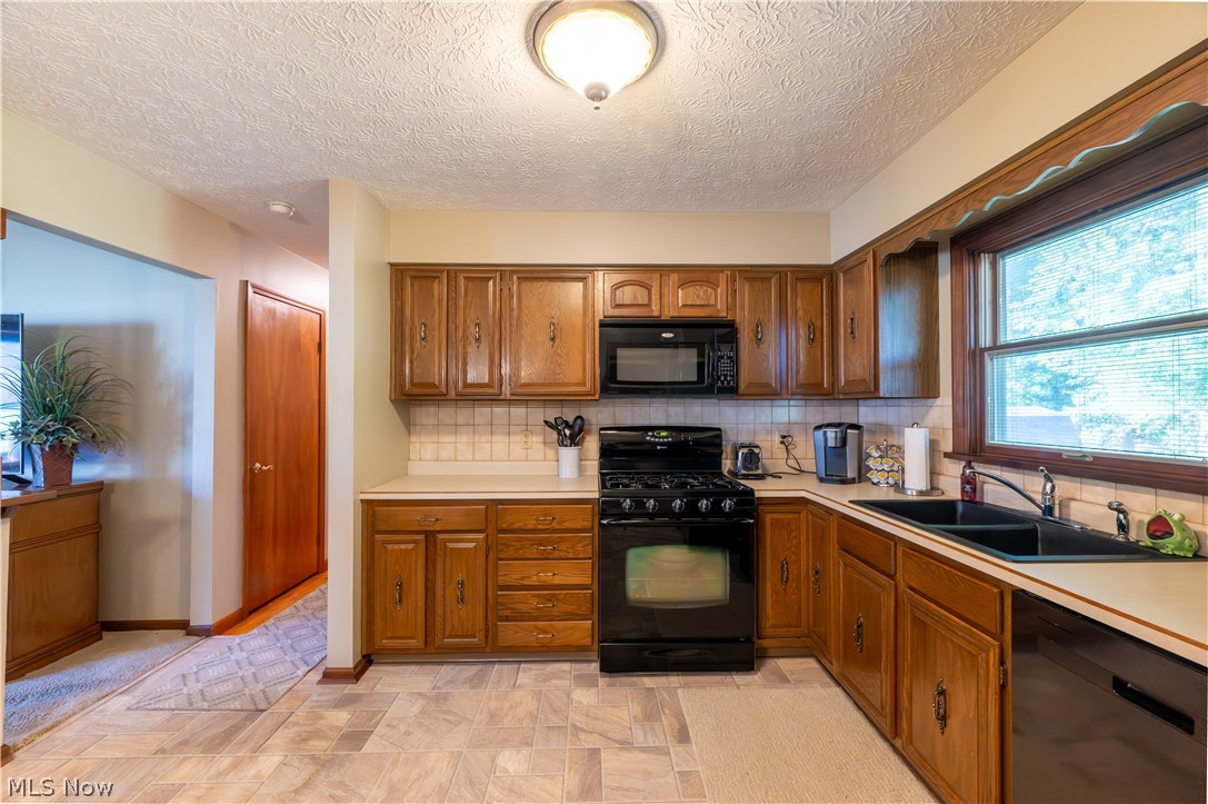 2850 Vollmer Drive Austintown OH 44511
