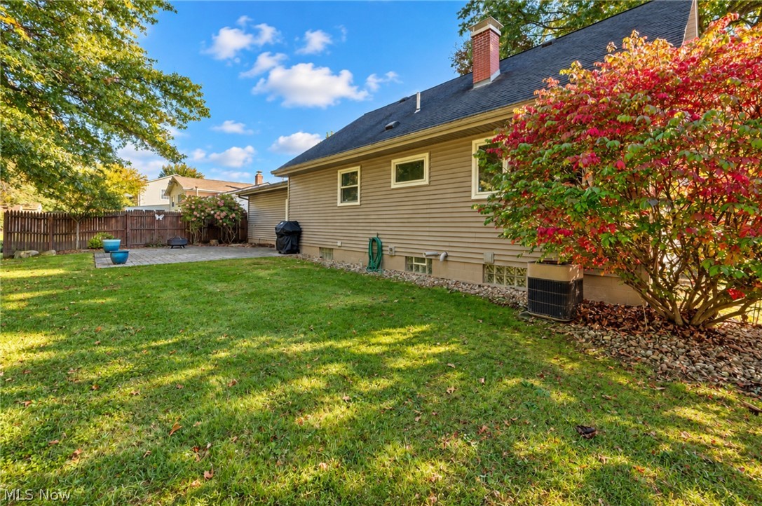 2850 Vollmer Drive Austintown OH 44511
