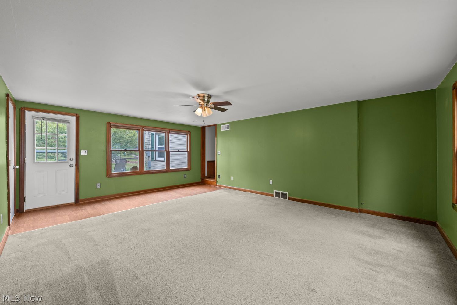 239 E Oak Street Kent OH 44240