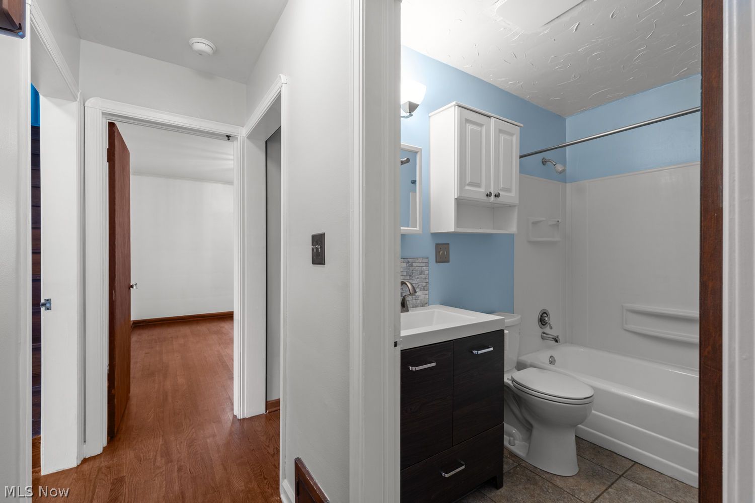 239 E Oak Street Kent OH 44240