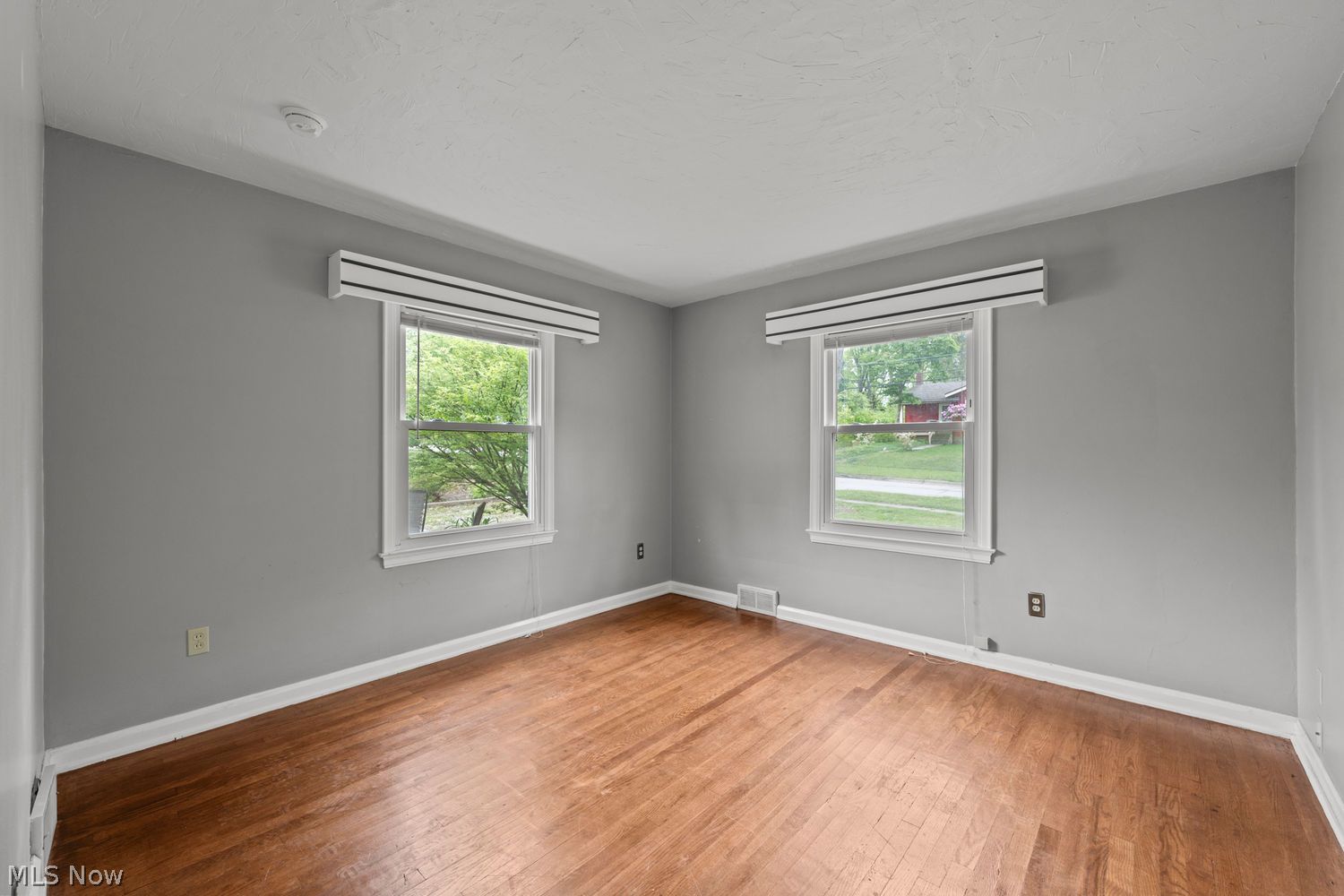 239 E Oak Street Kent OH 44240