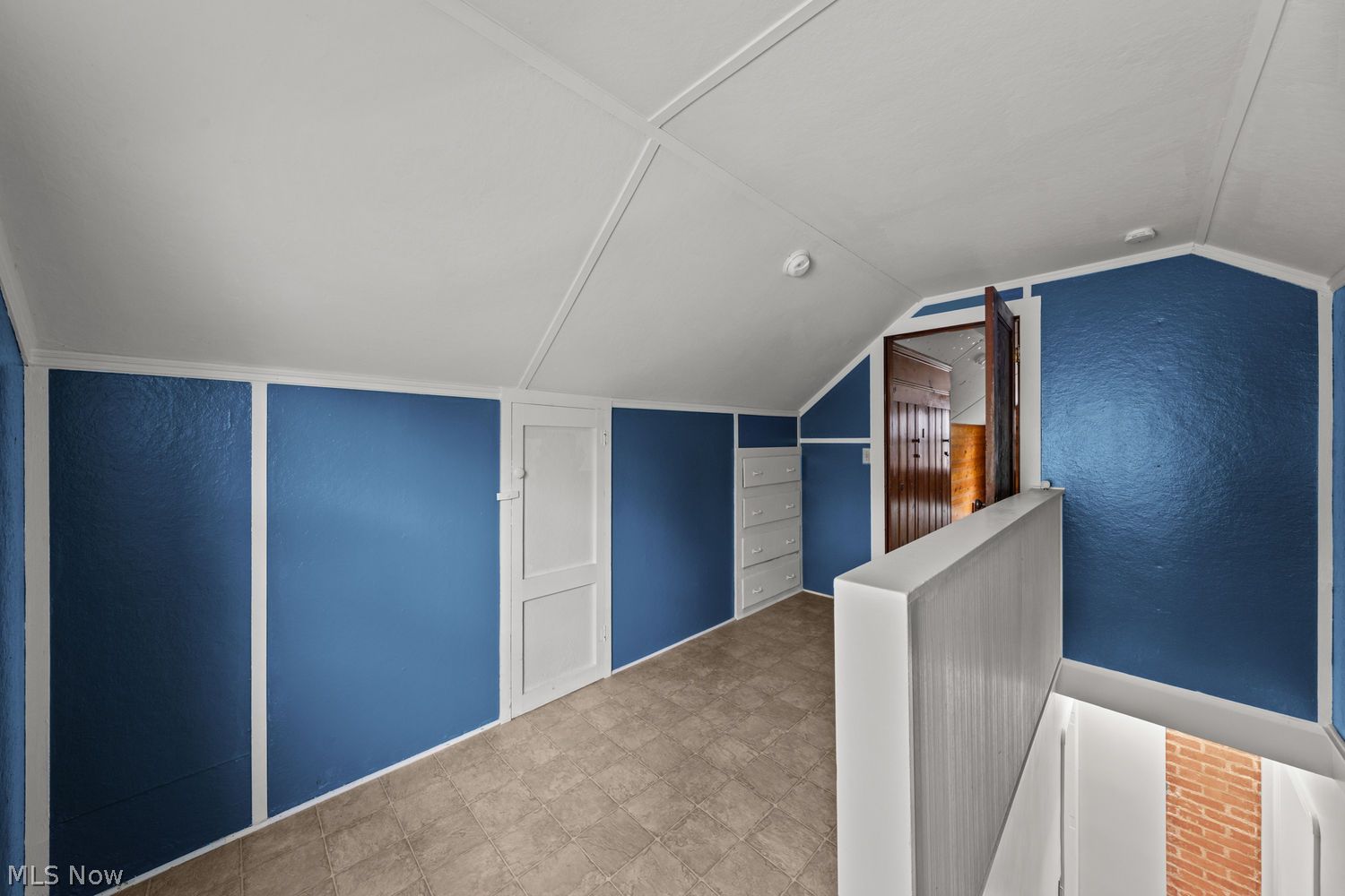 239 E Oak Street Kent OH 44240